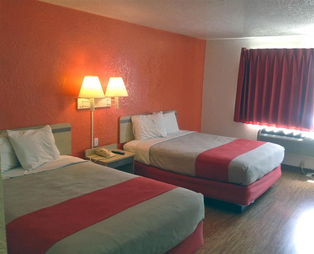 Motel 6 Houston North - Spring Bilik gambar